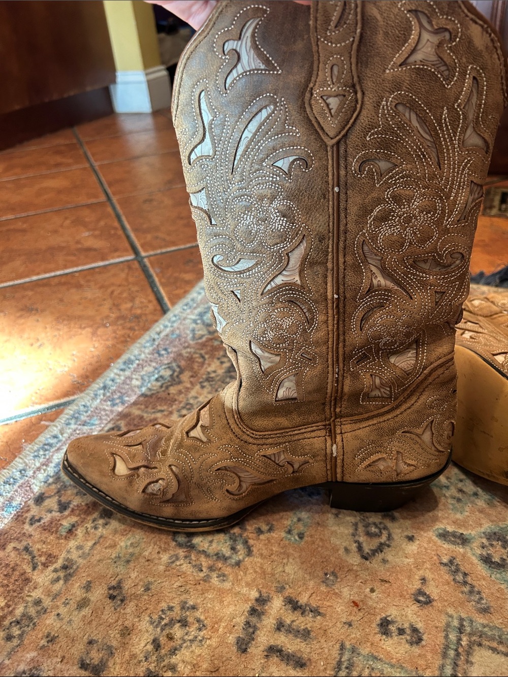 Laredo Women's Tan Embroidered Cutout Western Boots - Picture 5 of 13